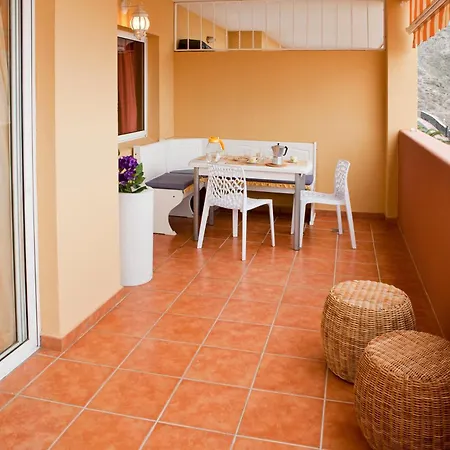 Sunset View And Pool In Paradise Apartman *