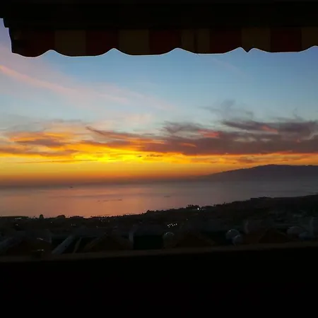 Apartamento Sunset View And Pool In Paradise